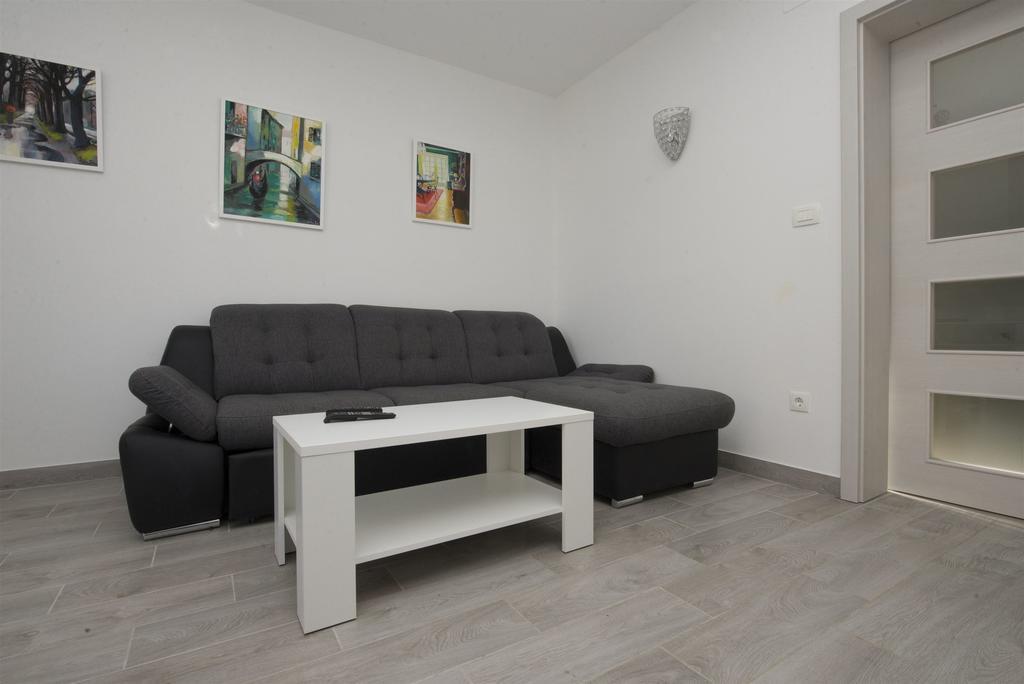 Apartment Jure 슬라티네 외부 사진